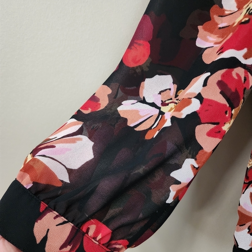 Maxwell Black Floral Wrap Tie Front Blouse Women's Size XS - Picture 6 of 12
